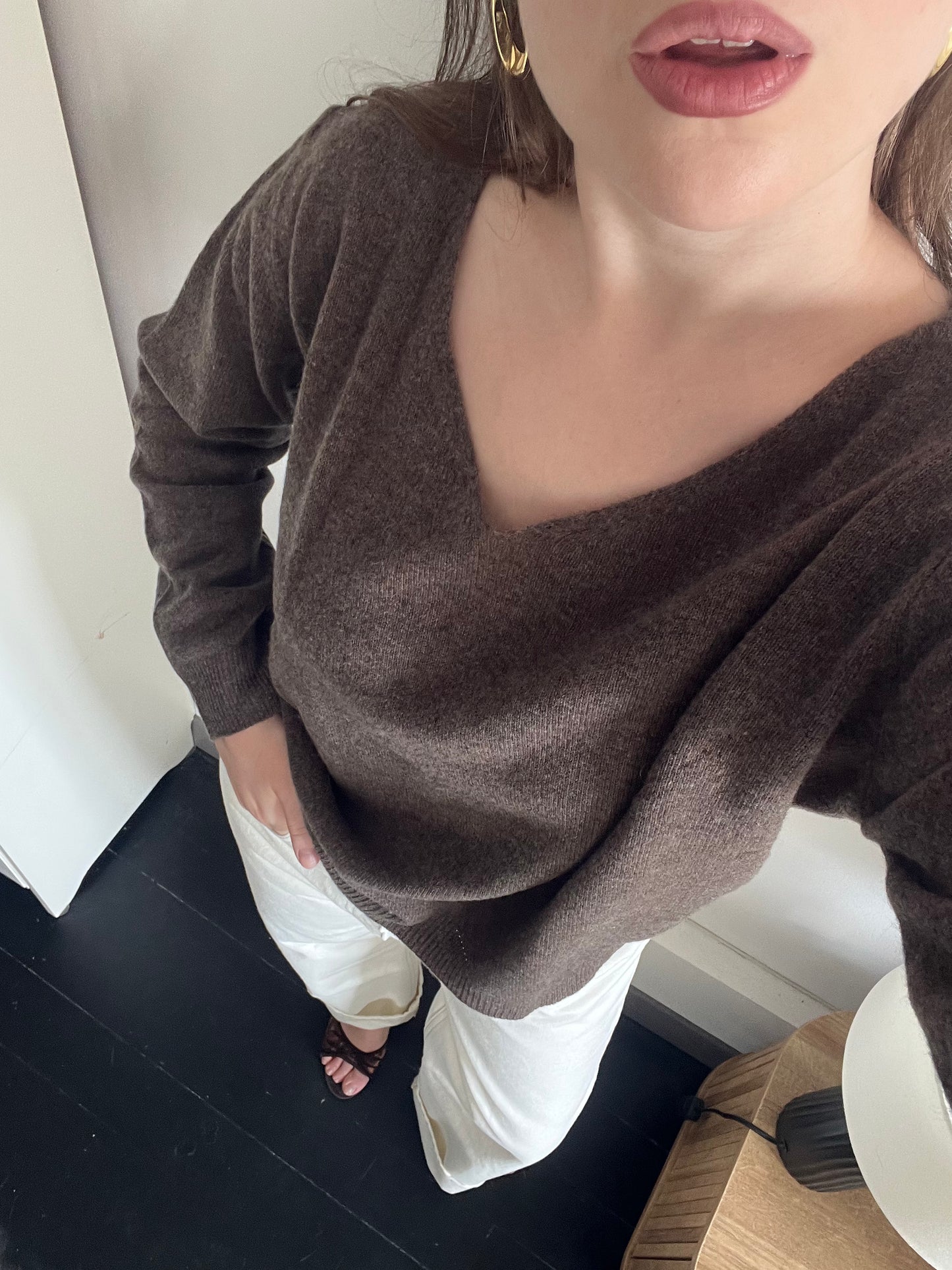 Pull col V marron – 100% laine – Fabriqué en Italie