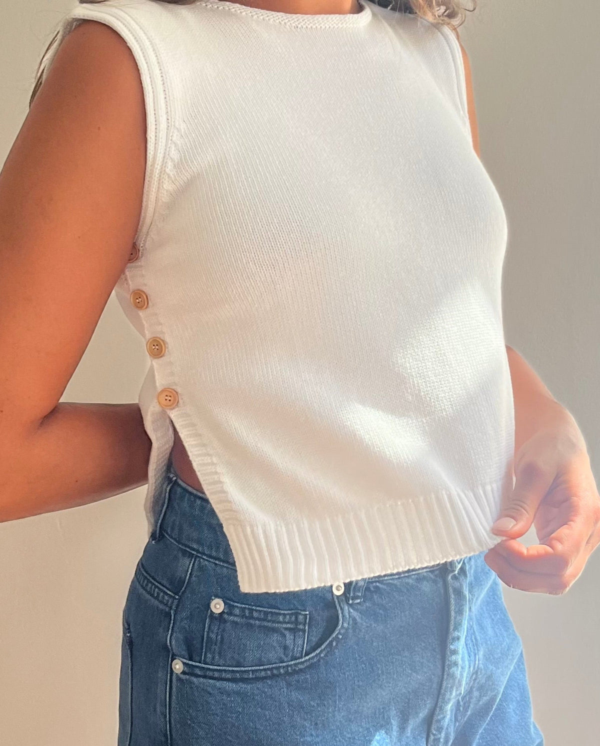 Gilet femme en coton naturel avec boutons en bois fabriqué au Portugal
