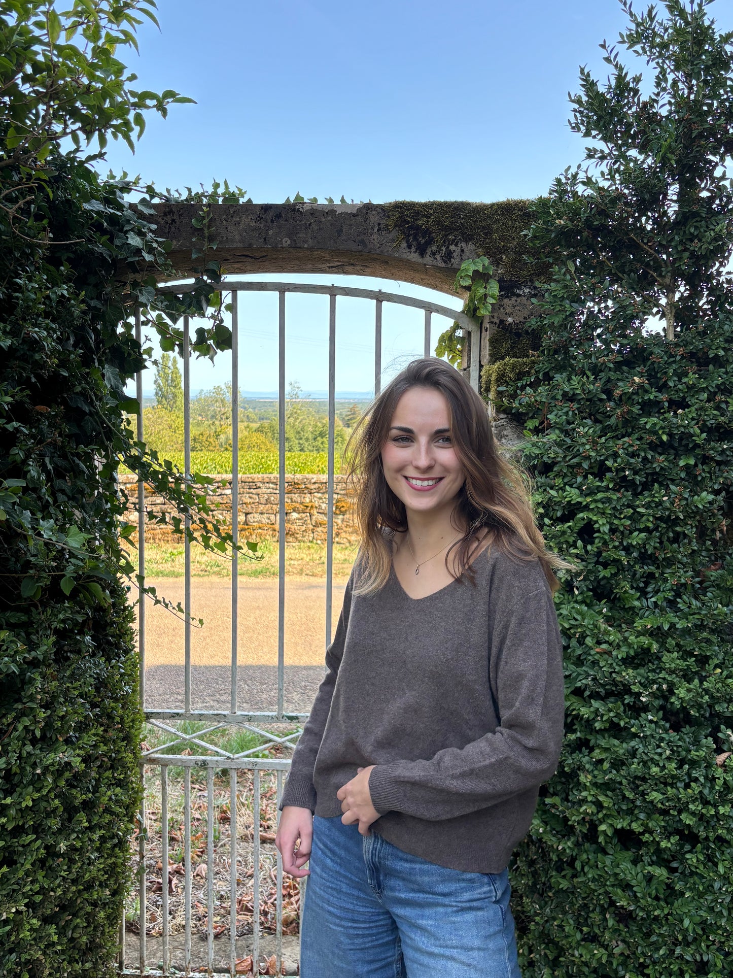Pull col V marron – 100% laine – Fabriqué en Italie