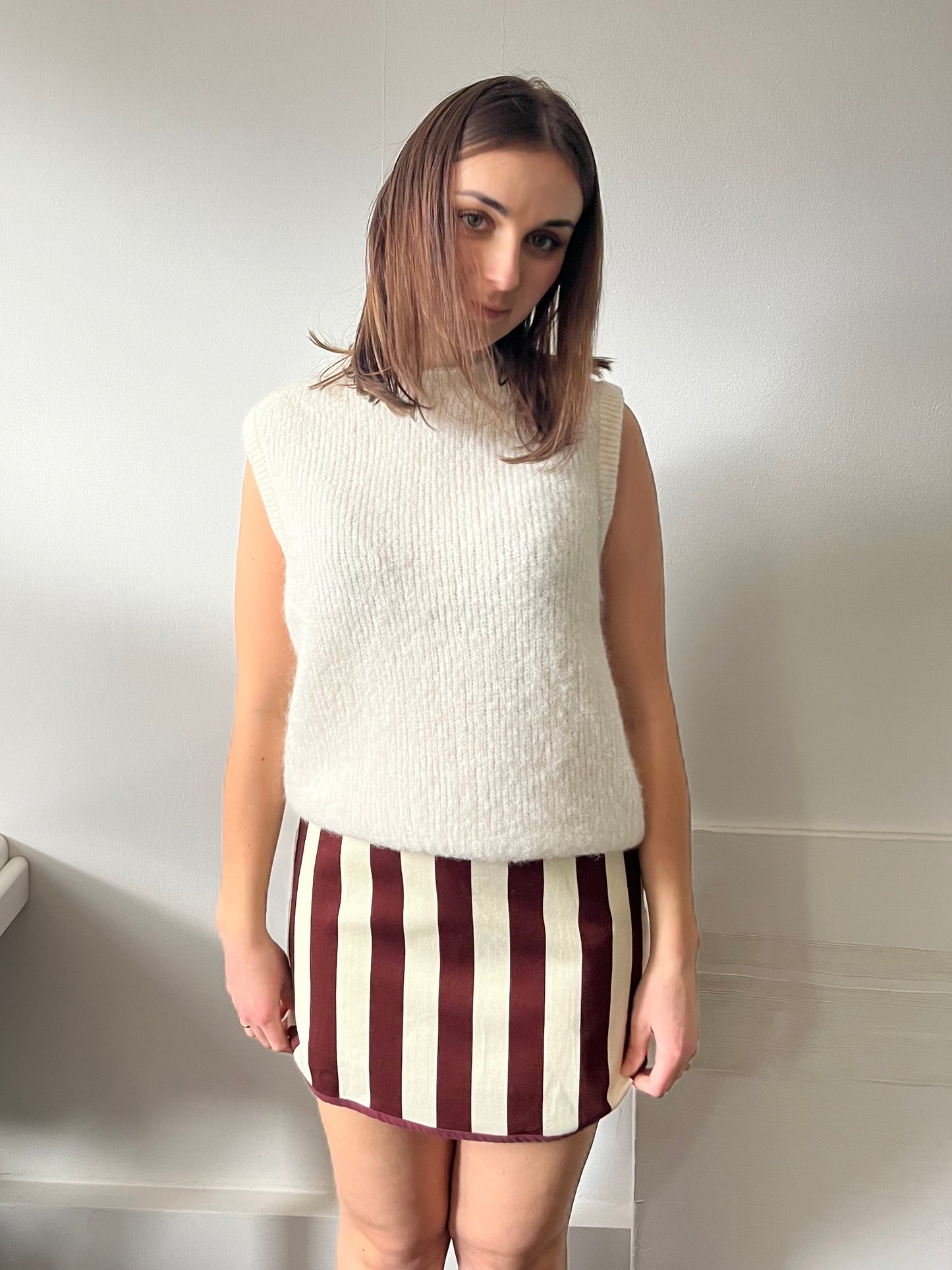 Jupe femme courte rayée bordeaux et crème coton – coupe droite allongeante – Rouge Garance