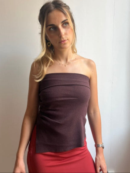 Bustier en maille chocolat fabriqué en France avec coupe asymétrique