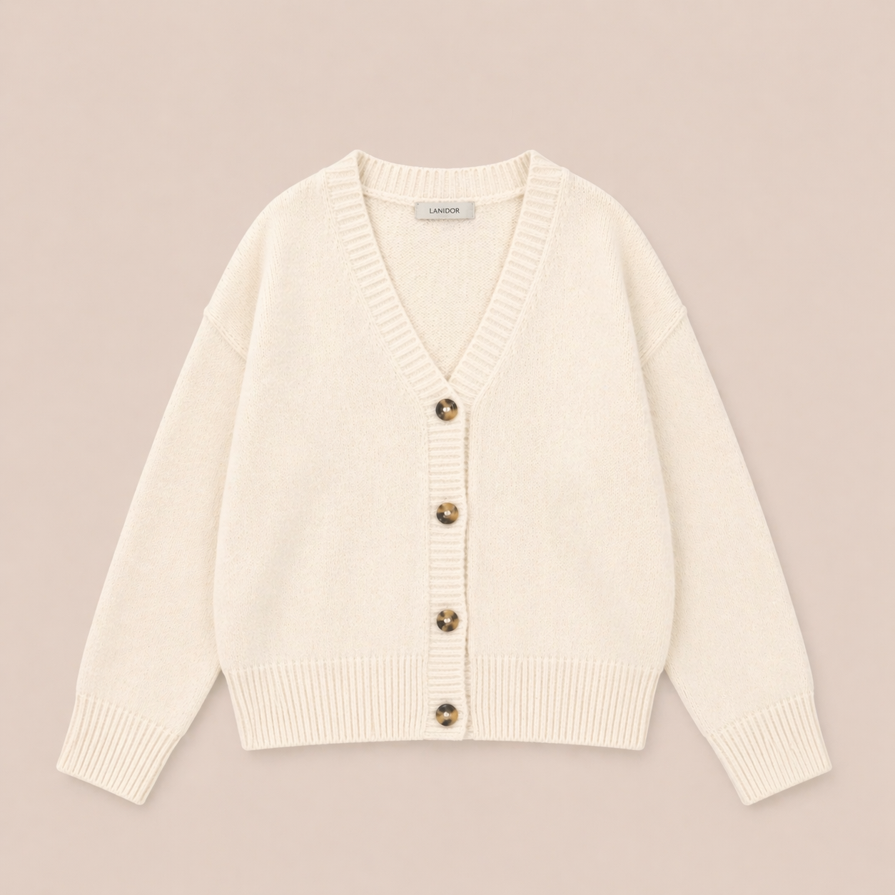 Le cardigan en laine blanc - tricot doux et chaud made in Portugal