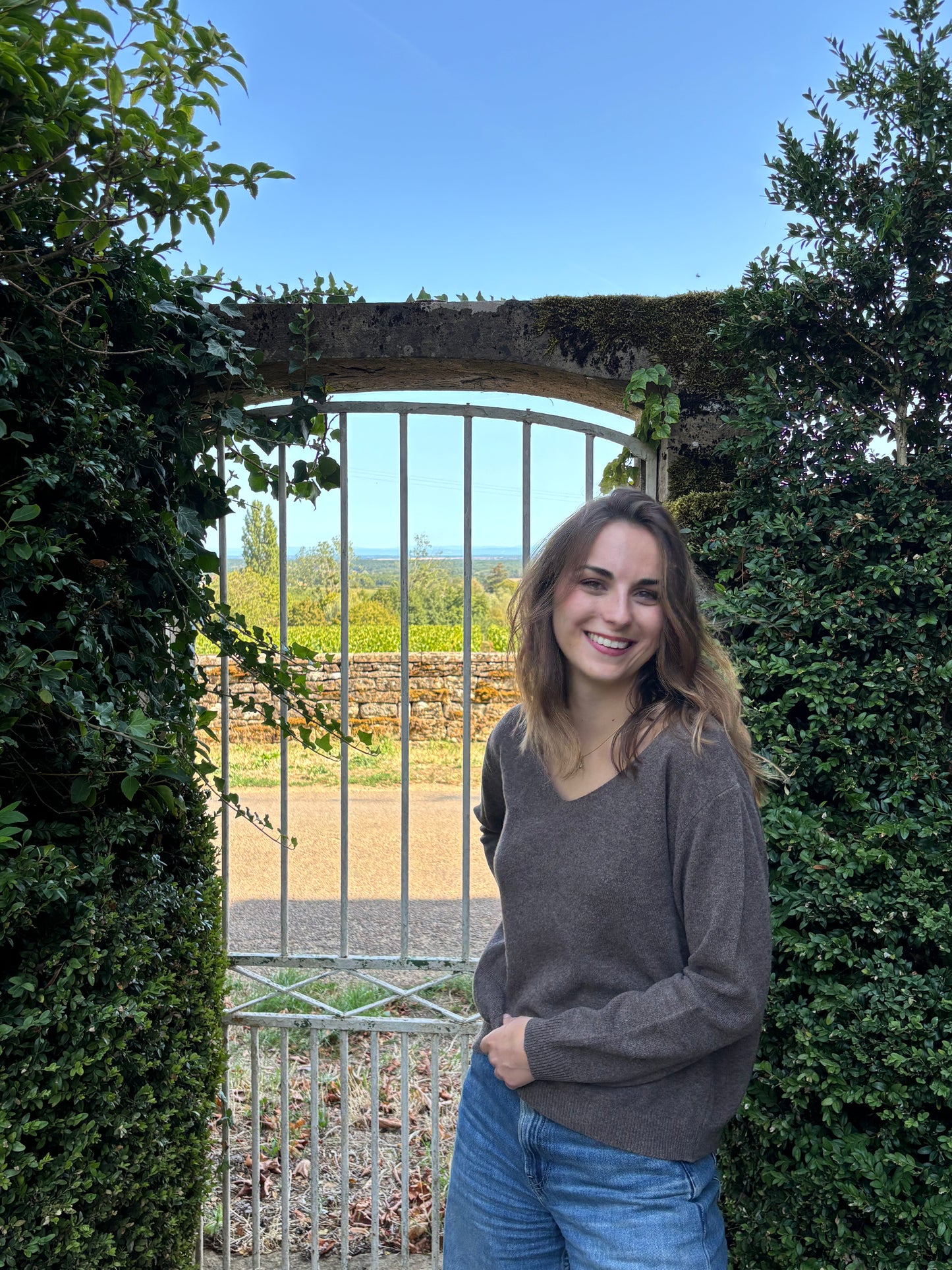 Pull col V marron – 100% laine – Fabriqué en Italie